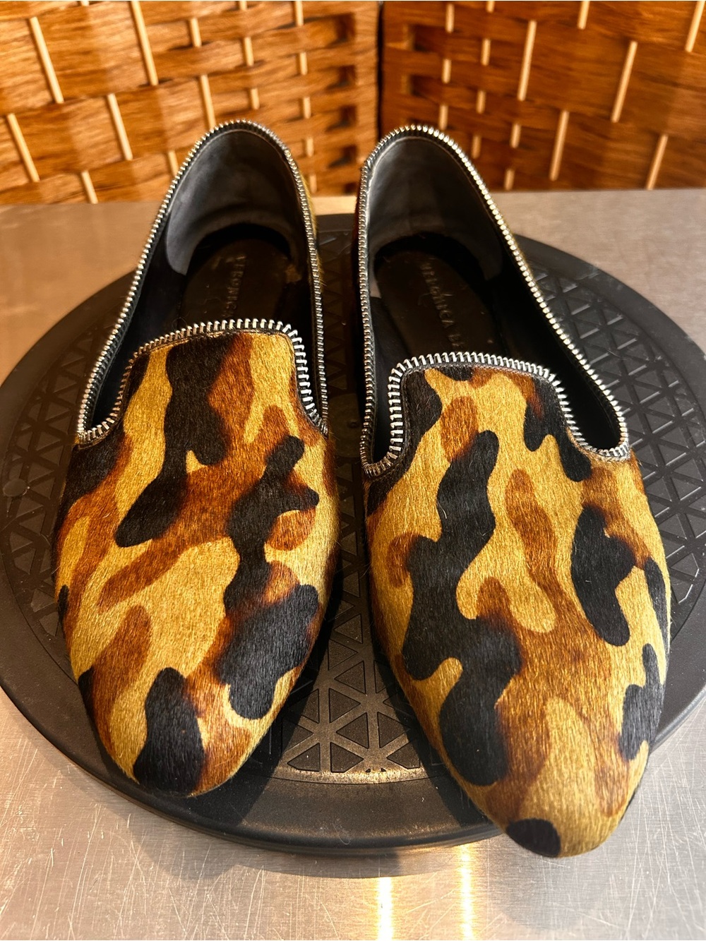 Veronica Beard Griffin Camo Calf Hair Zip Edge Loafers Size 8
